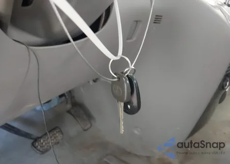 2004 Toyota Sienna Xle из США, поврежденный, VIN 5TDZA22CX4S099811